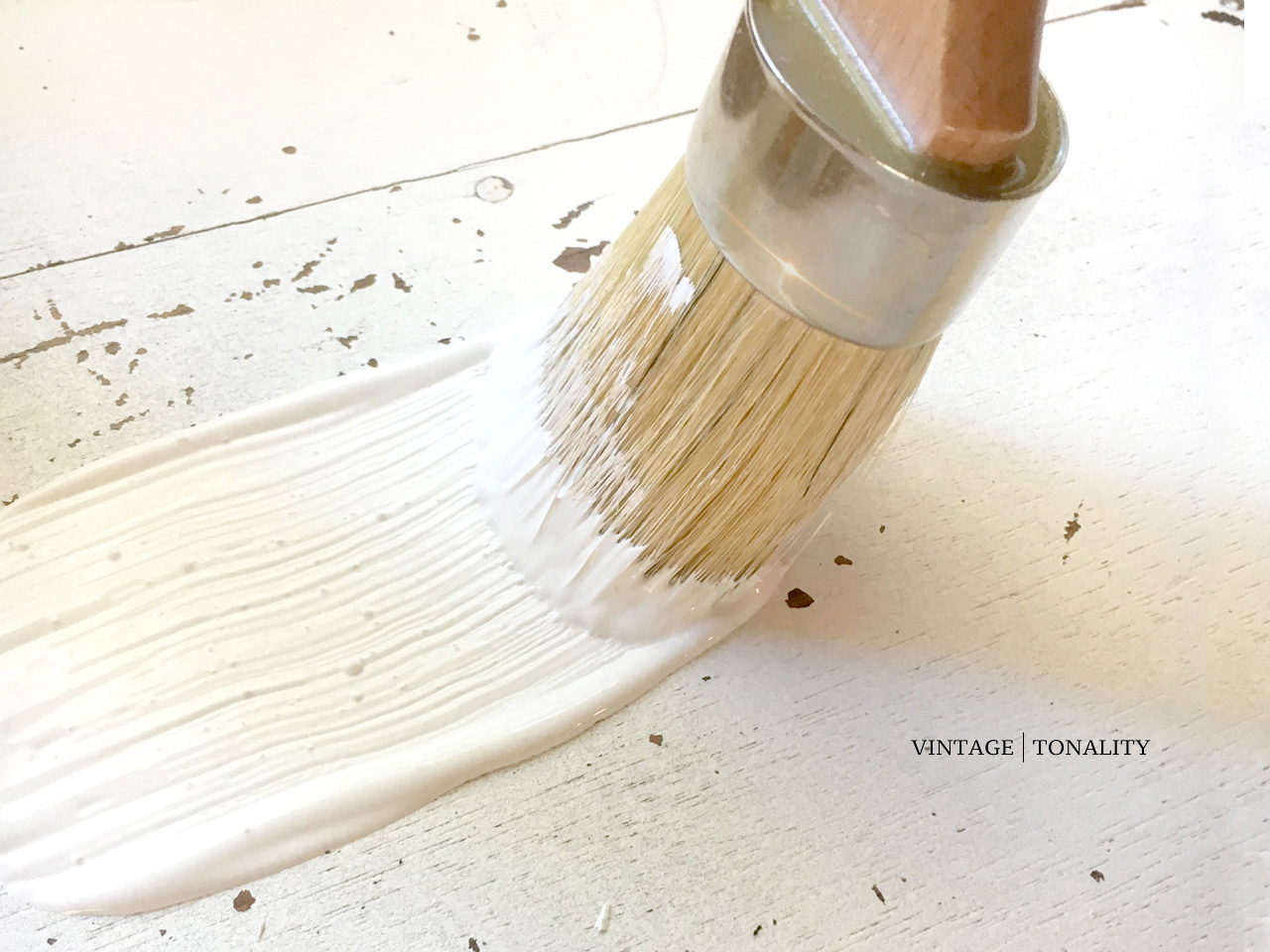 How to Prep, Clean and Maintain Your Chalk Paint Brush by Vintage
